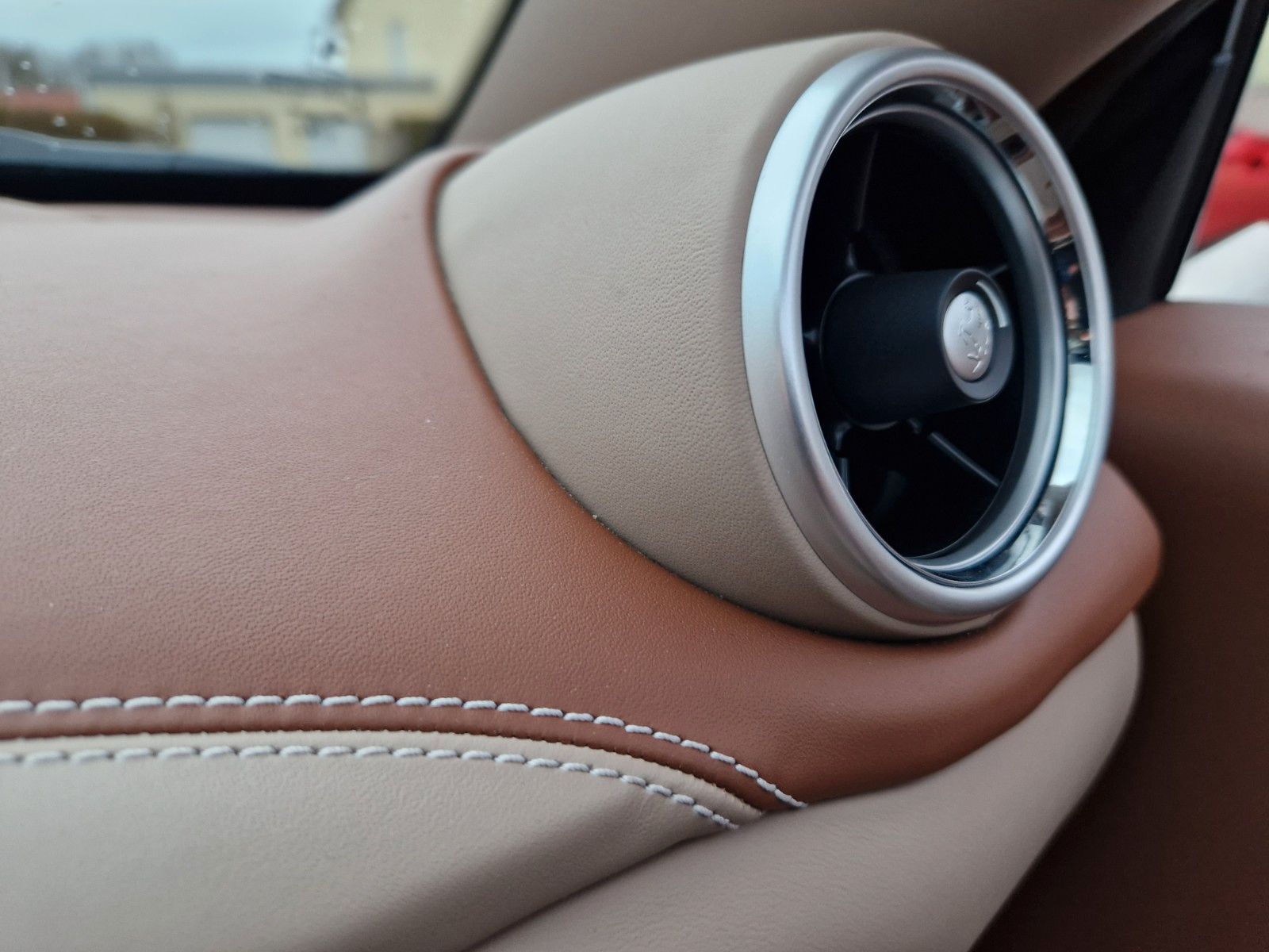 Fahrzeugabbildung Ferrari California T*Tailor Made*1of1*Sammler
