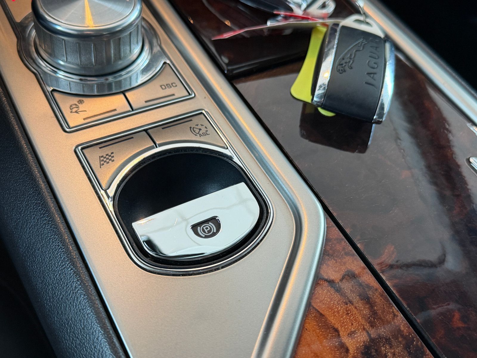 Fahrzeugabbildung Jaguar XF 3.0 V6 Diesel Edition /S-DACH/KAMERA