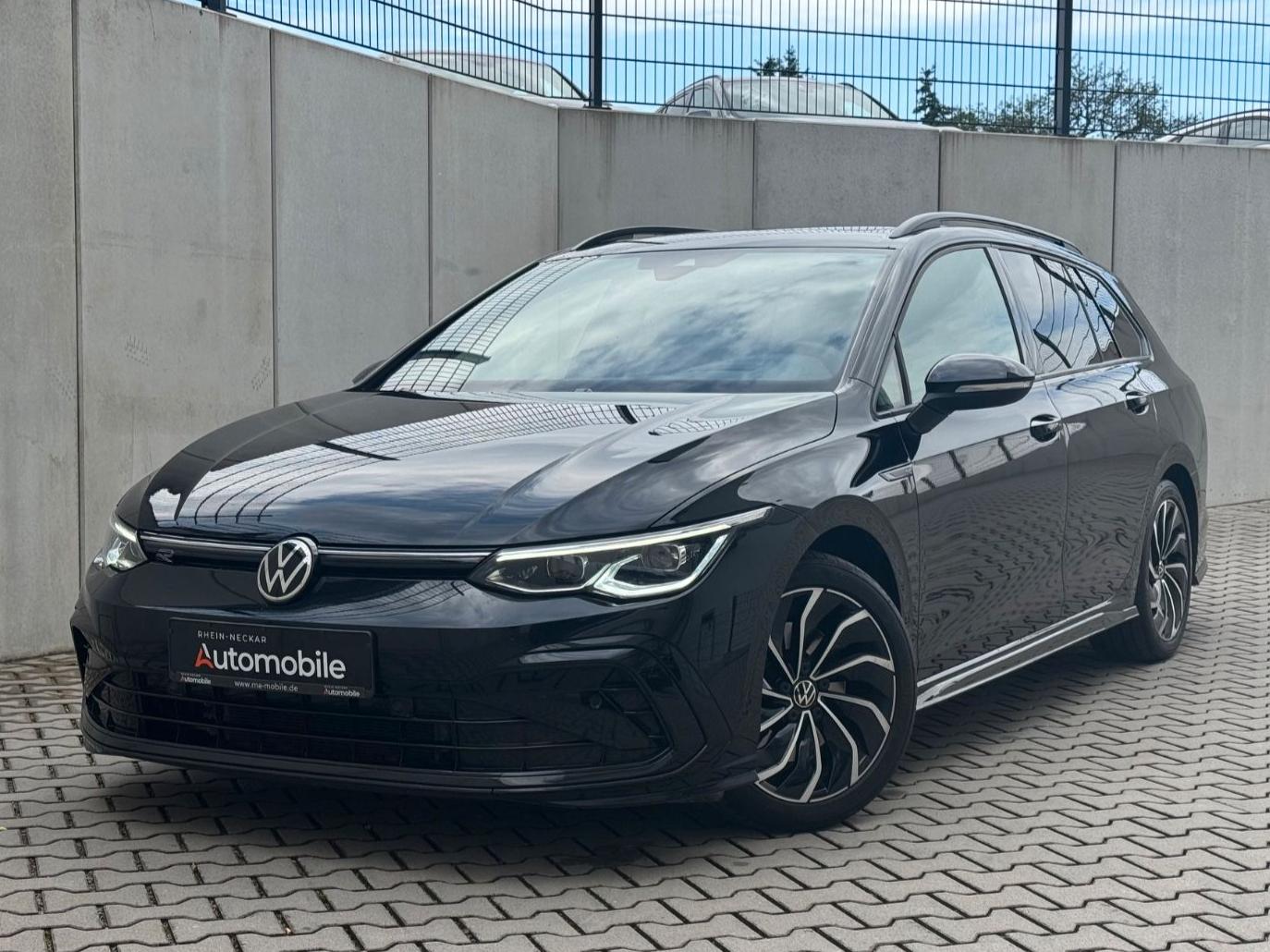 Volkswagen Golf VIII 2.0TDI R-Line/LED/ACC/Spur/Pano/HeadUp