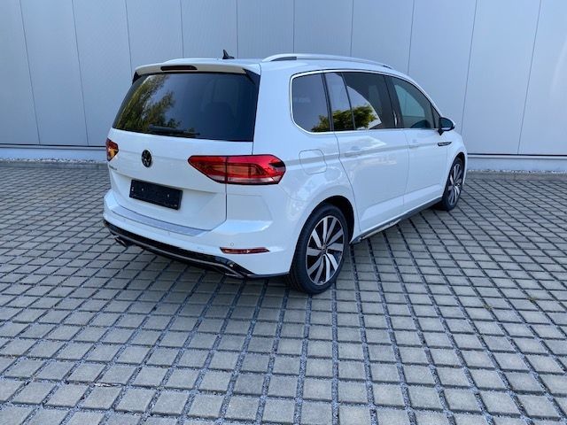 Touran 2.0 TDI DSG R-Line VOLL/STAND-HZ/PANORAMA