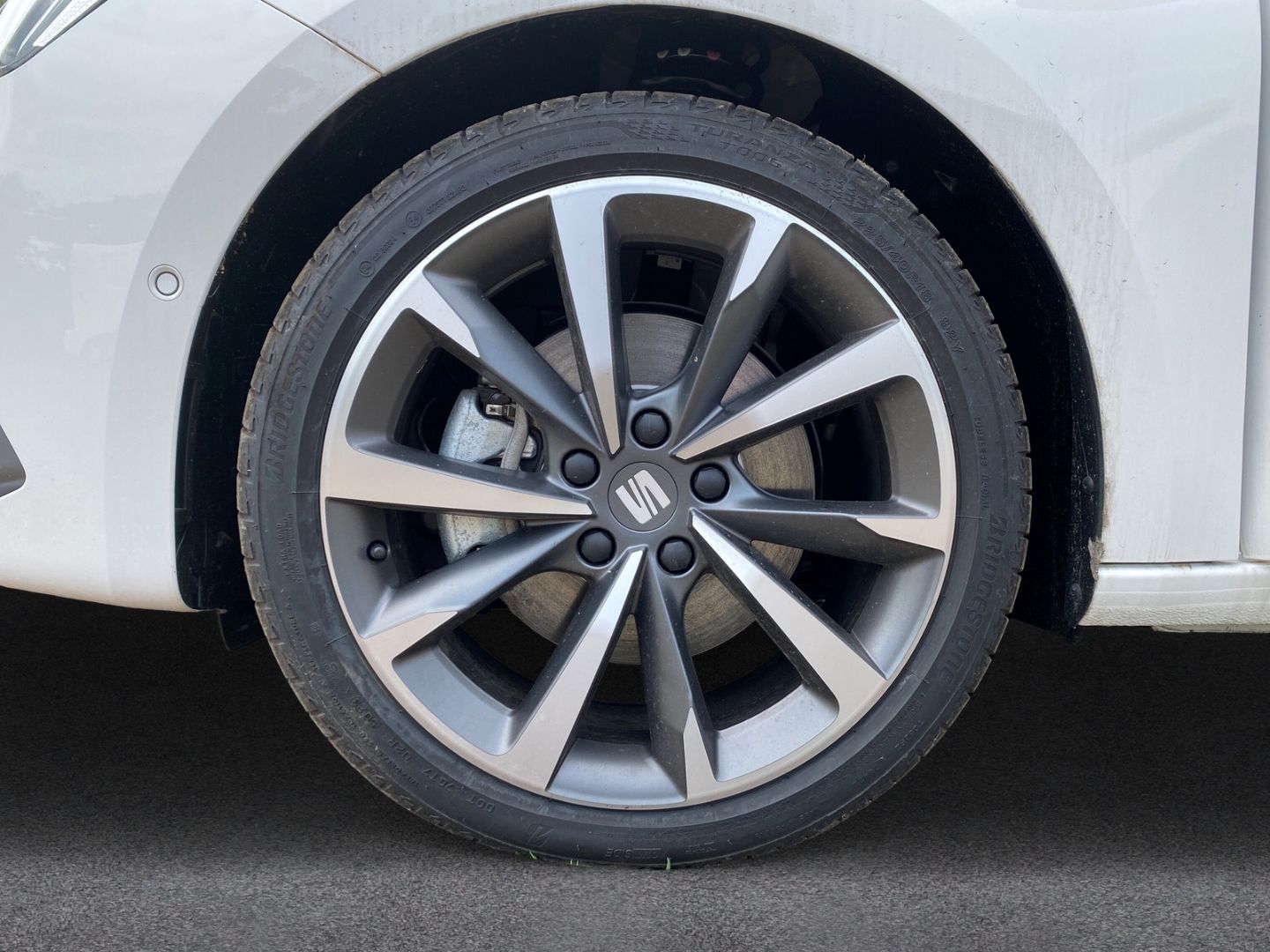 Fahrzeugabbildung SEAT Leon Sportstourer FR 2.0 TDI EU6d *Navi *digital