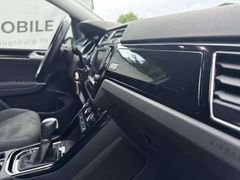 Fahrzeugabbildung Volkswagen Touran Highline DSG **LED / NAVI / KAMERA / Totw