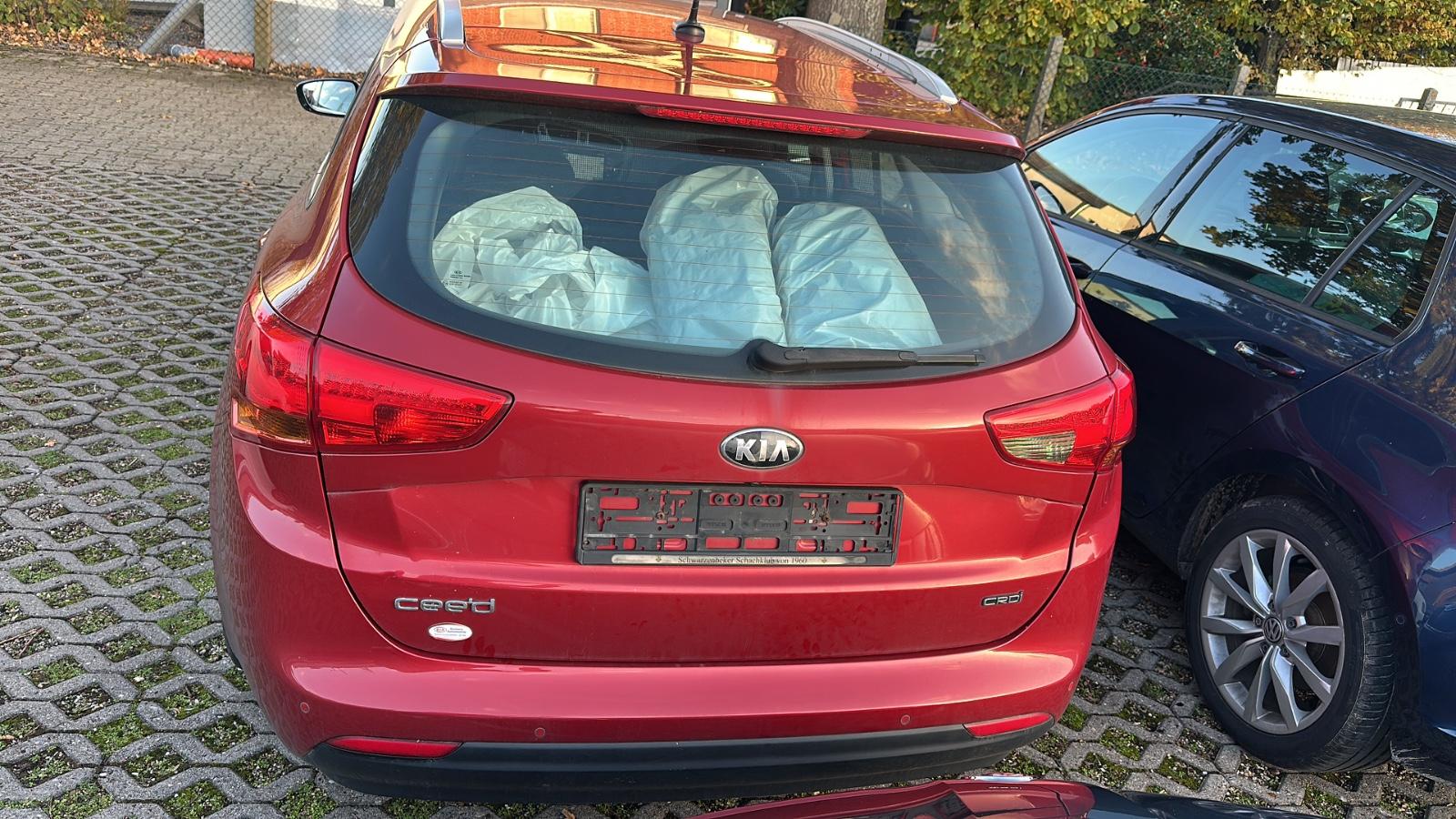 Kia cee'd 2012 — photo 5