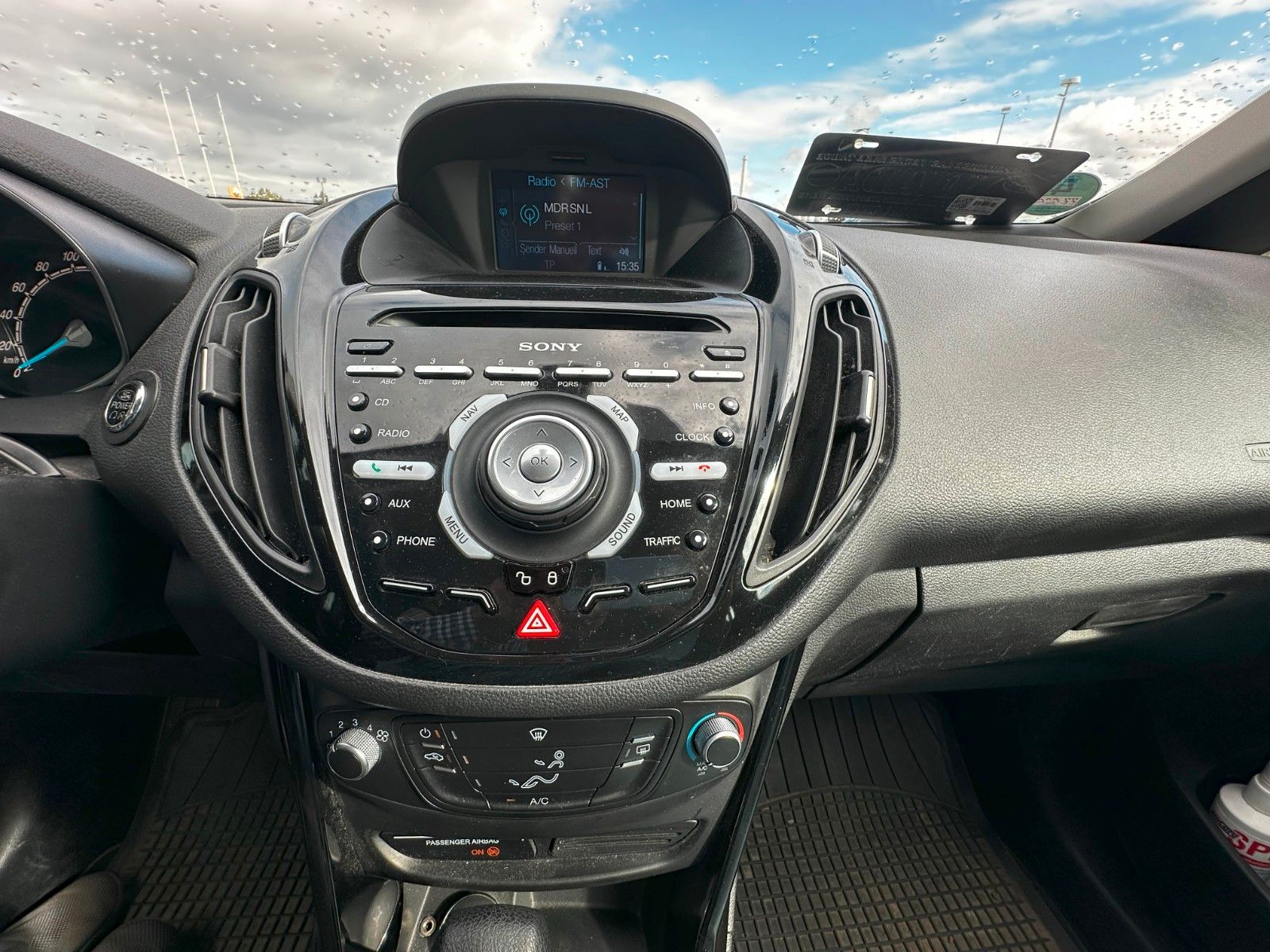 Fahrzeugabbildung Ford B-Max B-MAX Titanium