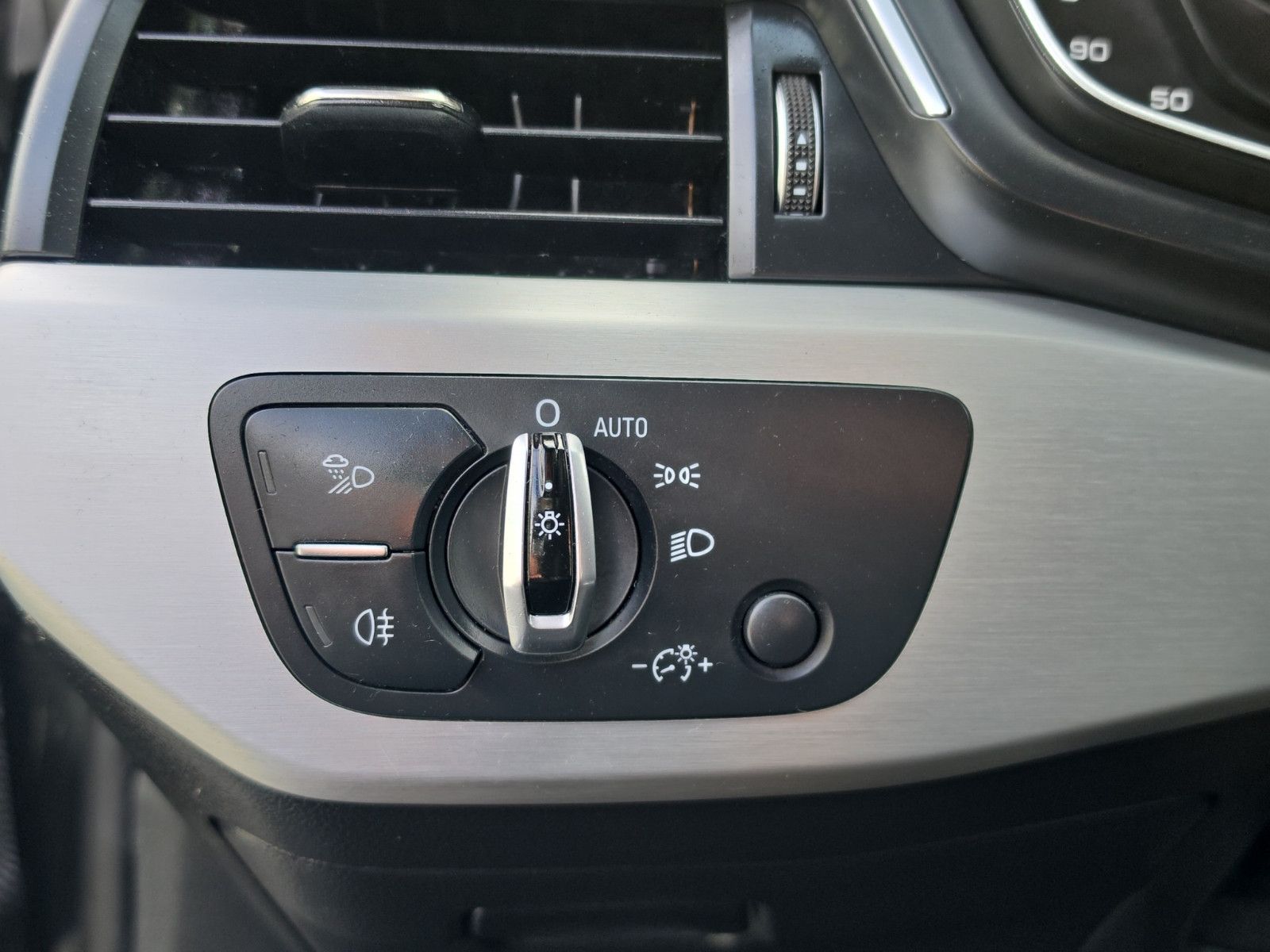Fahrzeugabbildung Audi A5 Cabriolet Sport S-Line Automatik Navi Leder