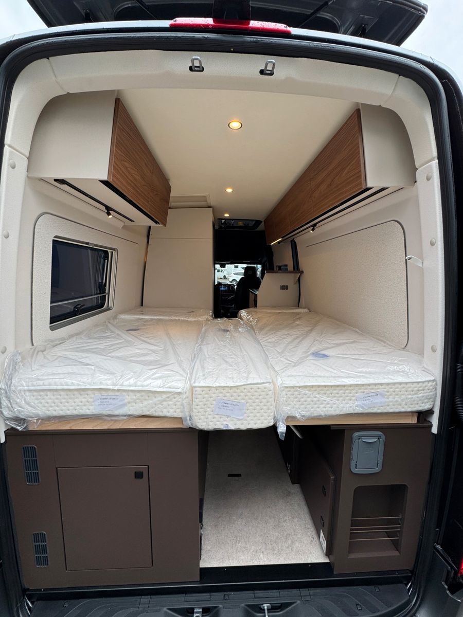 Fahrzeugabbildung Bürstner Habiton HMX 4x4 Schlafdach SIE SPAREN € 8.008,-!