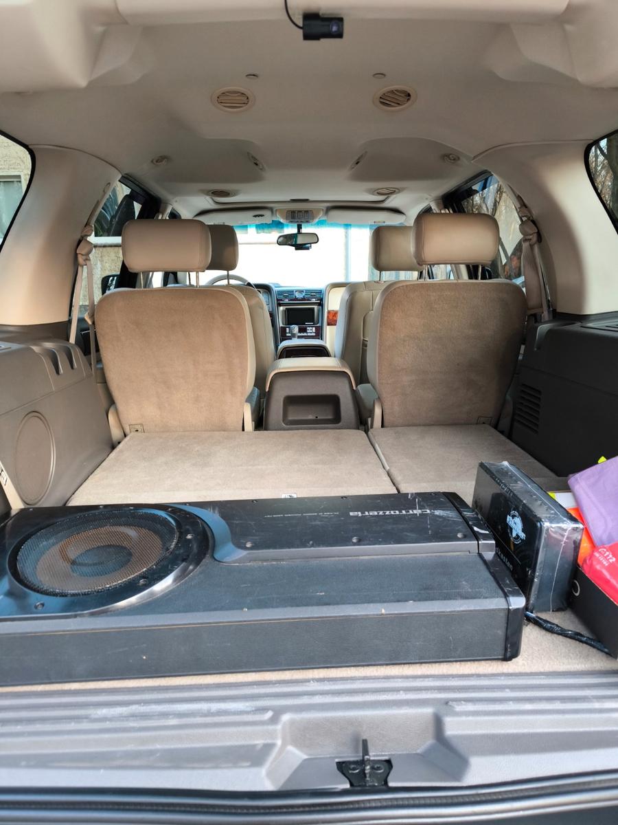Lincoln Navigator