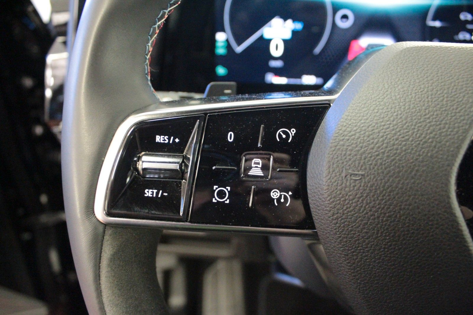 Fahrzeugabbildung Renault Espace Full Hybrid 200 Esprit Alpine 7 Sitzer