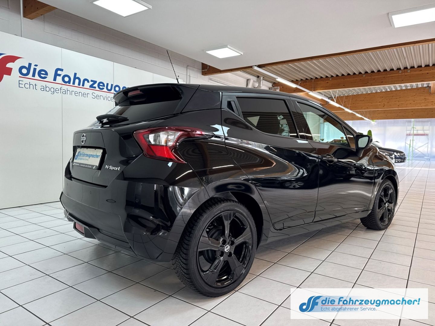 Fahrzeugabbildung Nissan Micra N-Sport Navi Soundsystem Bose LED Klimaaut