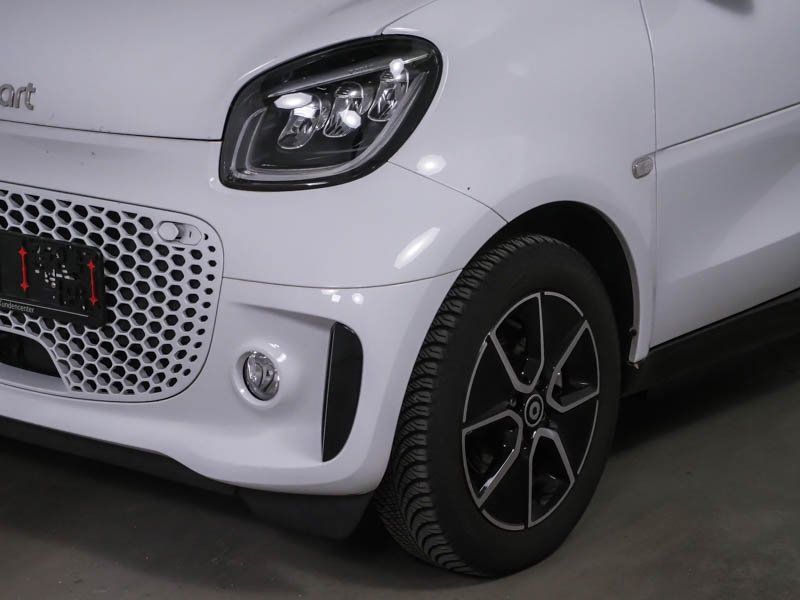 Fahrzeugabbildung Smart smart EQ fortwo Exclusive*Pano*LED*Kamera*22kW*
