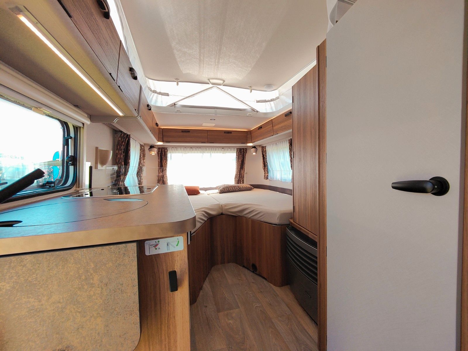 Fahrzeugabbildung HYMER / ERIBA / HYMERCAR Touring 542 Legend Urban 2026