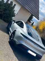 Porsche GTS Sunshine Control, Luftf. 360, MwSt - Porsche Taycan in Braunschweig