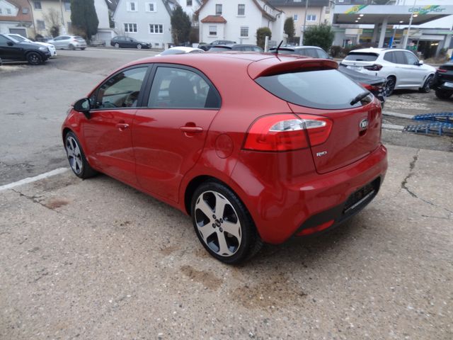 Fahrzeugabbildung Kia Rio Spirit/1.Hd/Automatik/84TKM/SitzH/PDC/