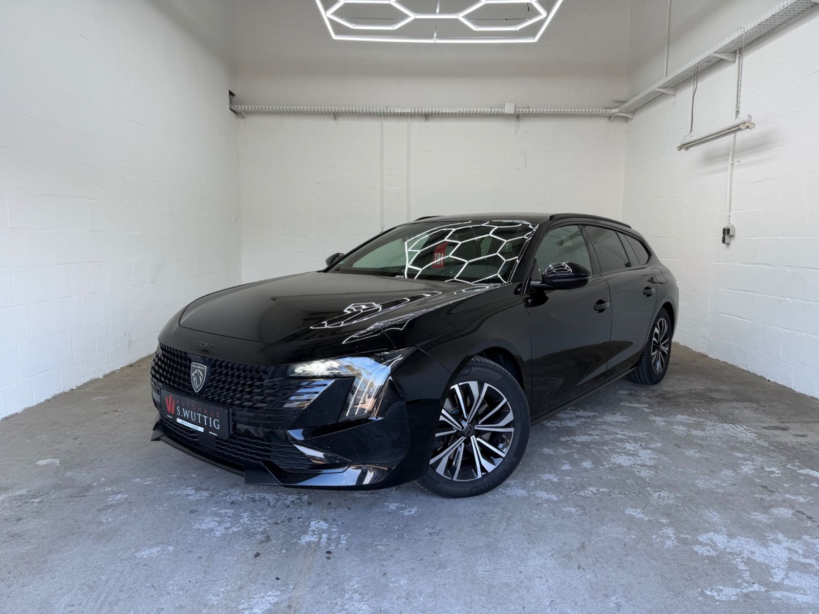 Peugeot 508 SW Hybrid 225 Allure+MATRIX+ACC+KAMERA+DAB+