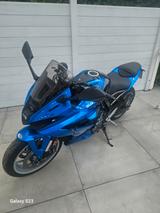 Suzuki GSX-8R - SUZUKI GSX 8R