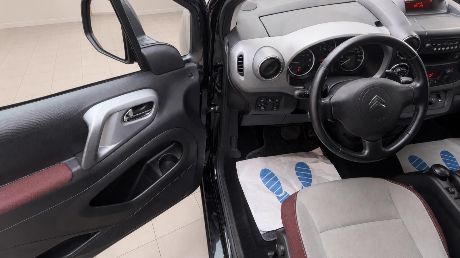 Citroën Berlingo Kombi Silver Selection*TÜVneu*Klima*AHK