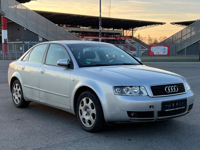 Audi A4 Lim. 2.0 *SITZHZ*TEMP*PDC*