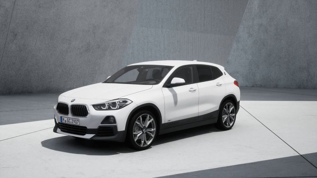 Image of BMW X2