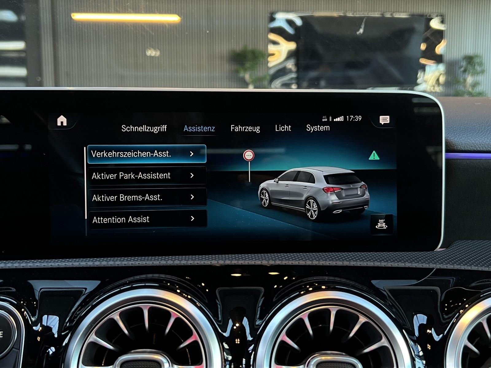 Mercedes-Benz A 250 AMG Line LED / ATTENTION ASSIST / SPURHALT