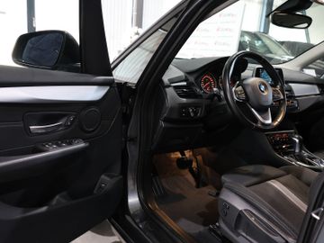 BMW 218 Active Tourer - 12