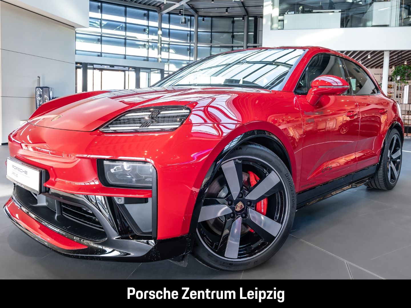 Porsche Macan GTS DriveAssist DigitalKey 22Zoll AHK GTS-