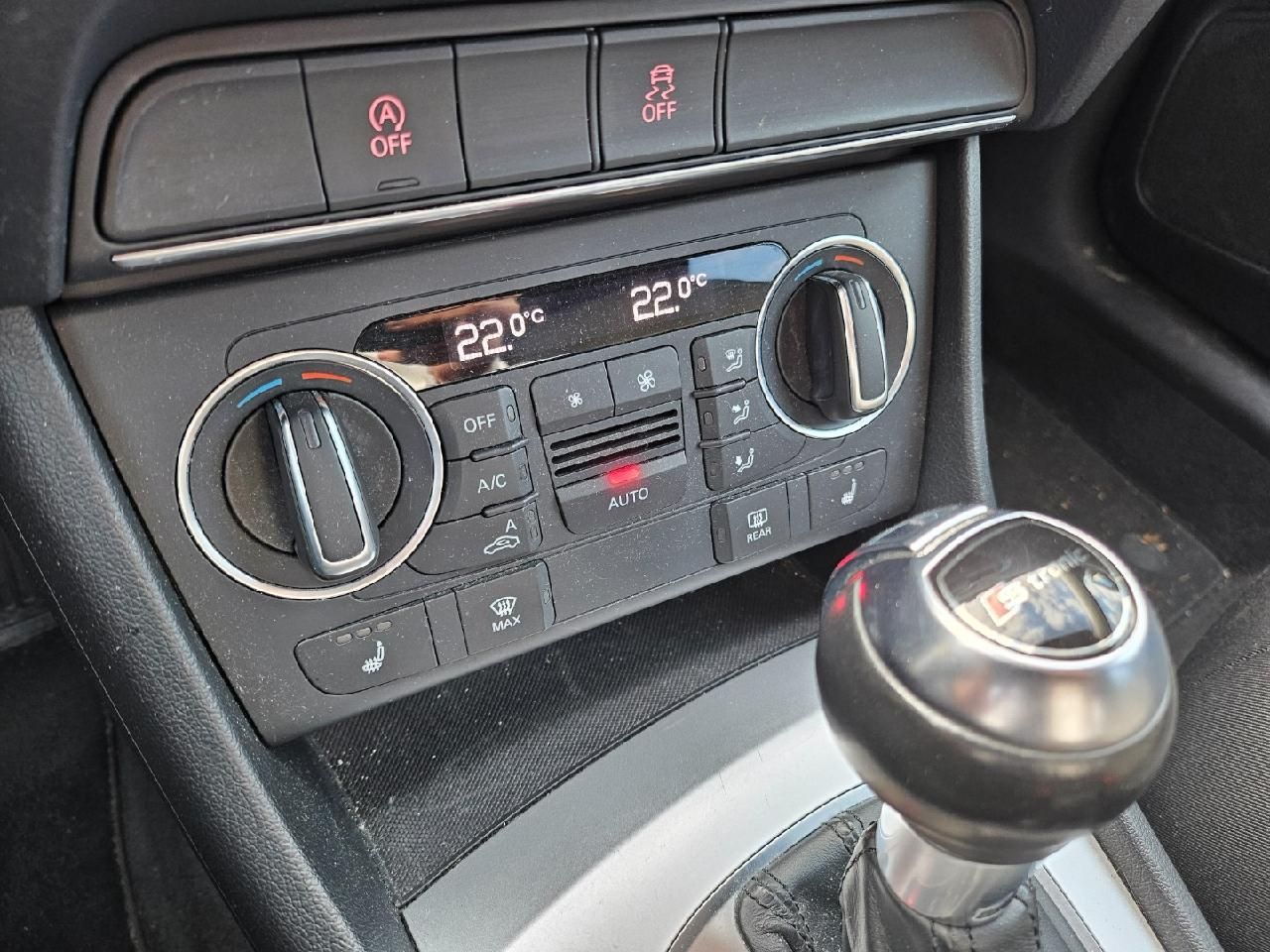 Fahrzeugabbildung Audi Q3 basis