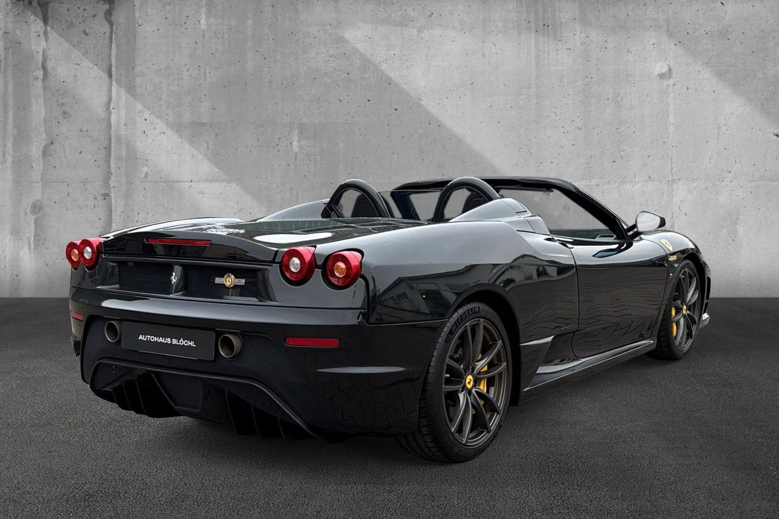 Fahrzeugabbildung Ferrari 430 Scuderia Spider 16M*dt. Auto*1.Hd*FullCarbon
