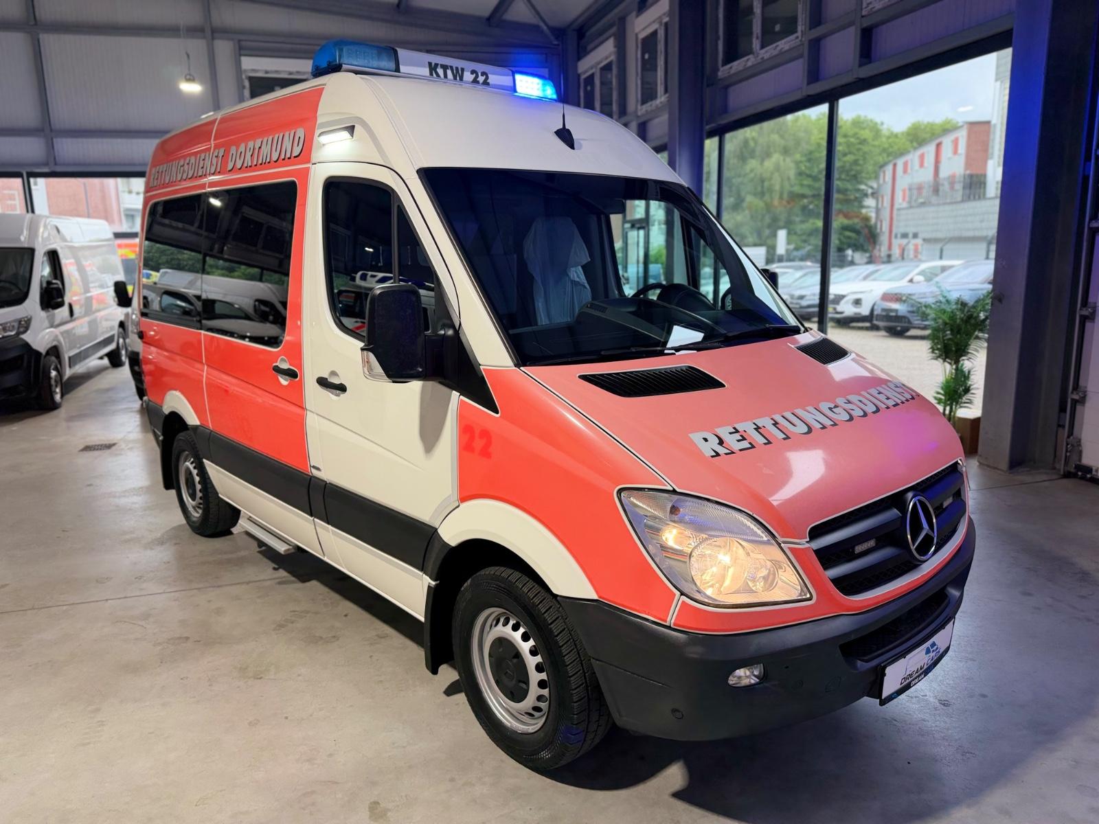 Mercedes-Benz Sprinter II 313 CDI*L1/H2*RTW*KTW*KRANKENWAGEN*