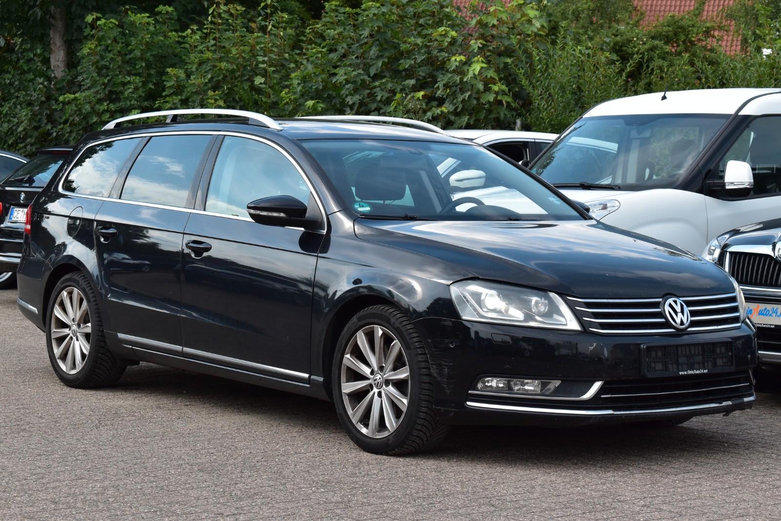 Volkswagen Passat 2011 — interior