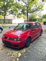 Volkswagen Golf 4 r32 Umbau - Volkswagen aus 2004: R32