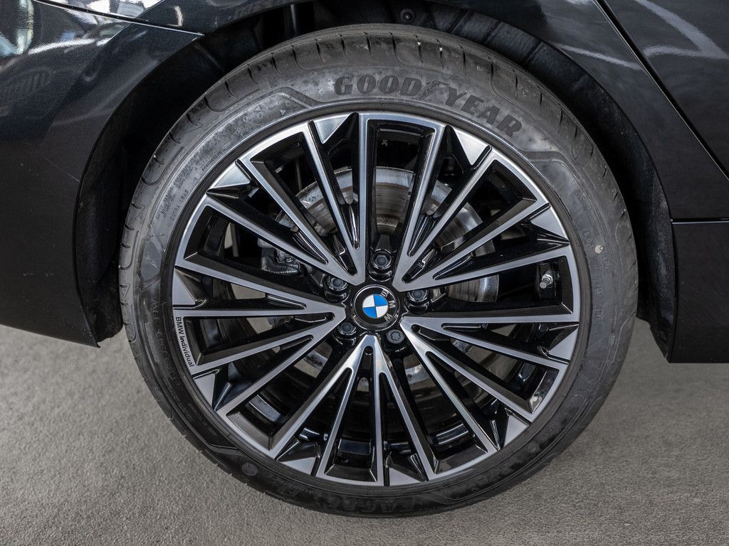 BMW 218 Active Tourer - Bild 11