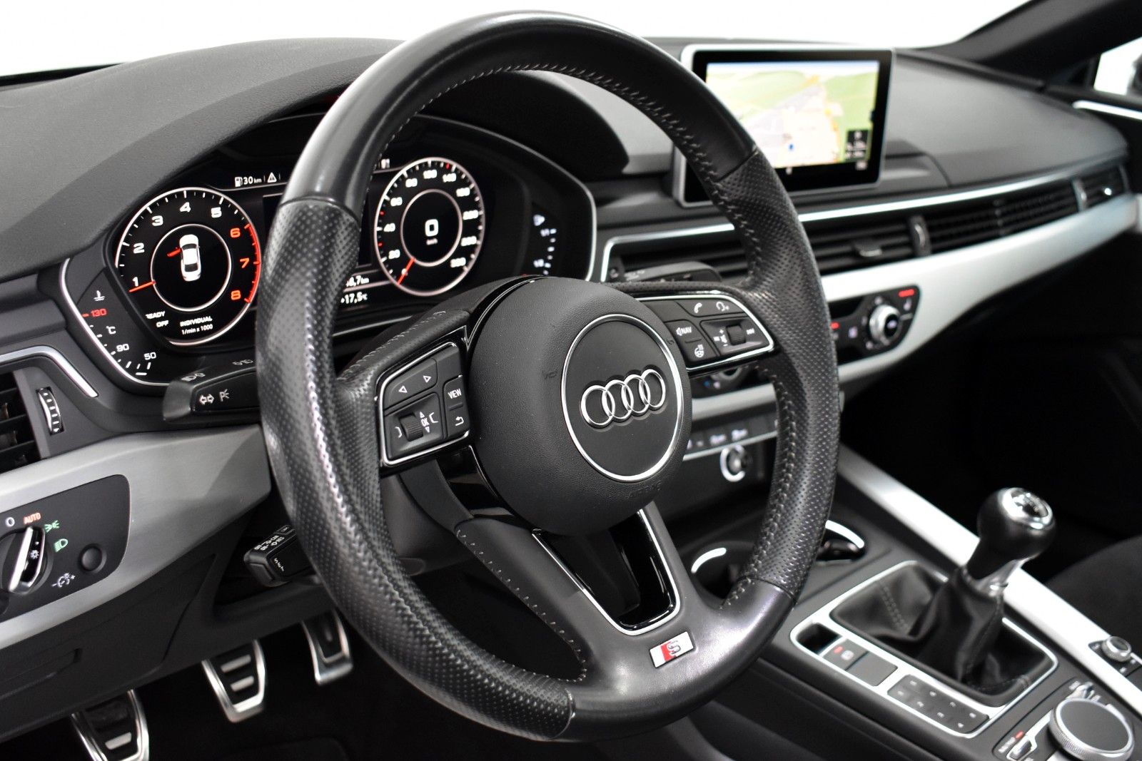 Fahrzeugabbildung Audi A5 Coupe sport S Line T.Leder,Navi,LED,SH,PDC