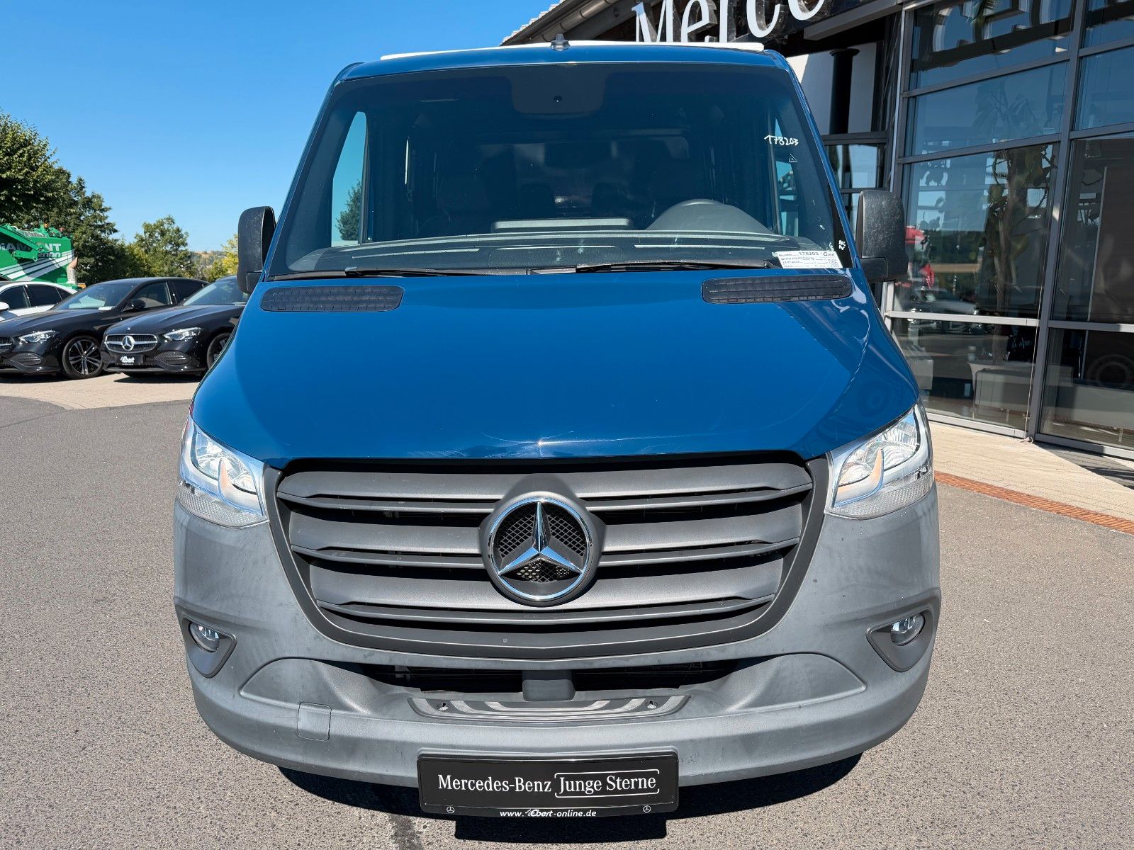 Fahrzeugabbildung Mercedes-Benz Sprinter 215 CDI DoKa Klima AHK