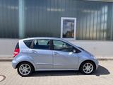 Mercedes-Benz A 170 ELEGANCE Elegance - blaue Mercedes-Benz A 170