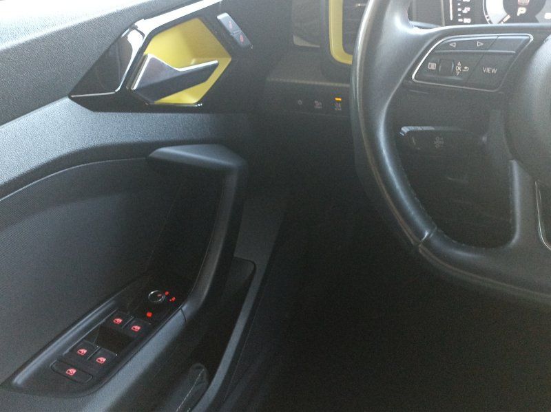 Fahrzeugabbildung Audi A1 Sportback 1,0 TFSI edition one S-tronic S-Lin