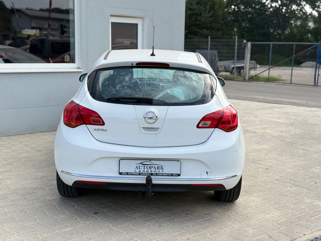 OPEL Astra – Bild 6 von 17
