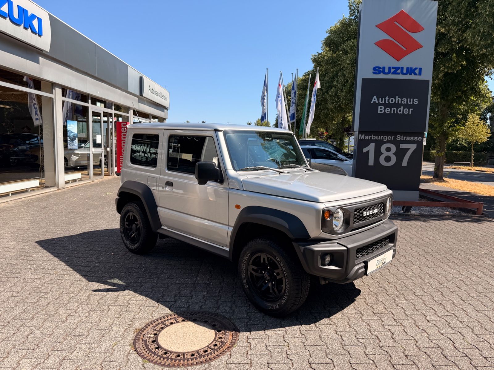 Suzuki Jimny 3-Türer 1.5 ALLGRIP Comfort (NFZ) imagem 3