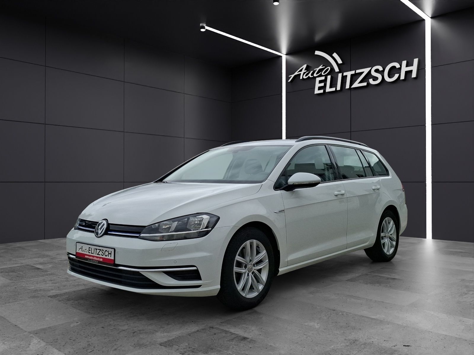 Fahrzeugabbildung Volkswagen Golf VII Variant TSI Comfortline Navi ACC RFK SH