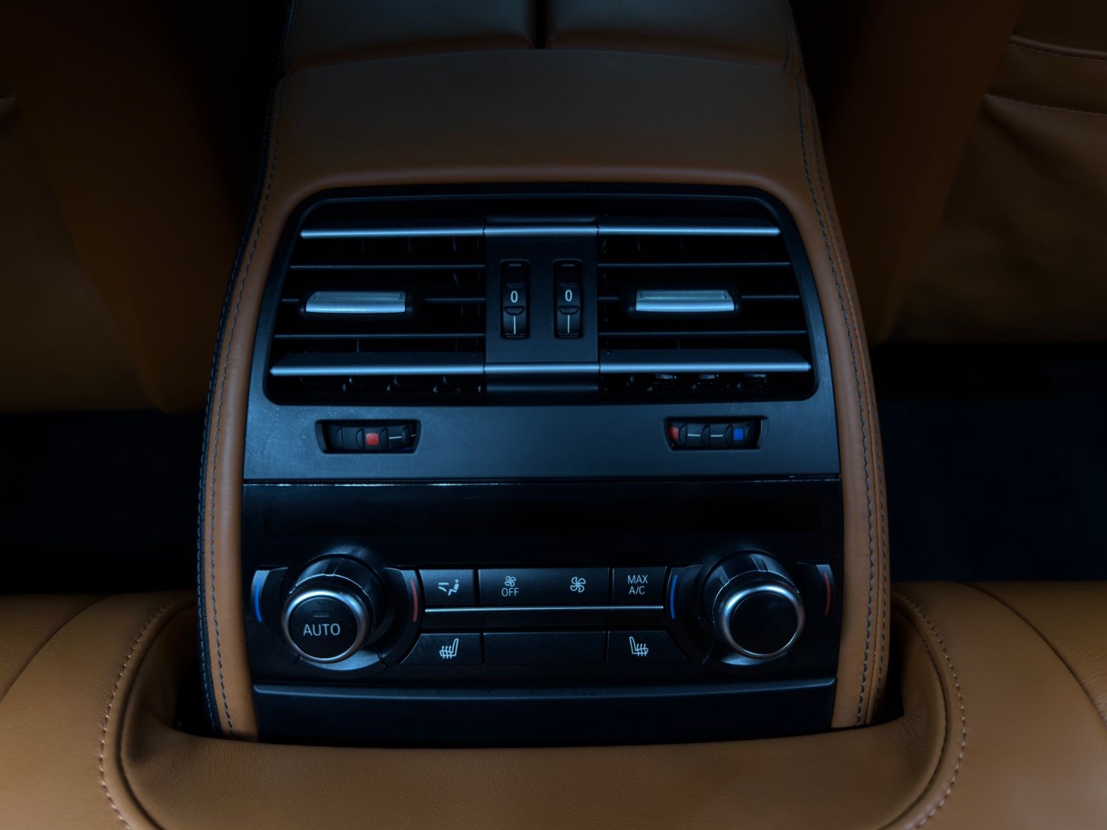 Fahrzeugabbildung BMW M6 Gran Coupe Competition|B/O|NIGHT-VISION|VOLL|