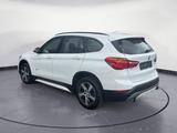 BMW X1 xDrive20i A Sport Line Aut. Panorama Head-Up  - BMW X1: Xdrive