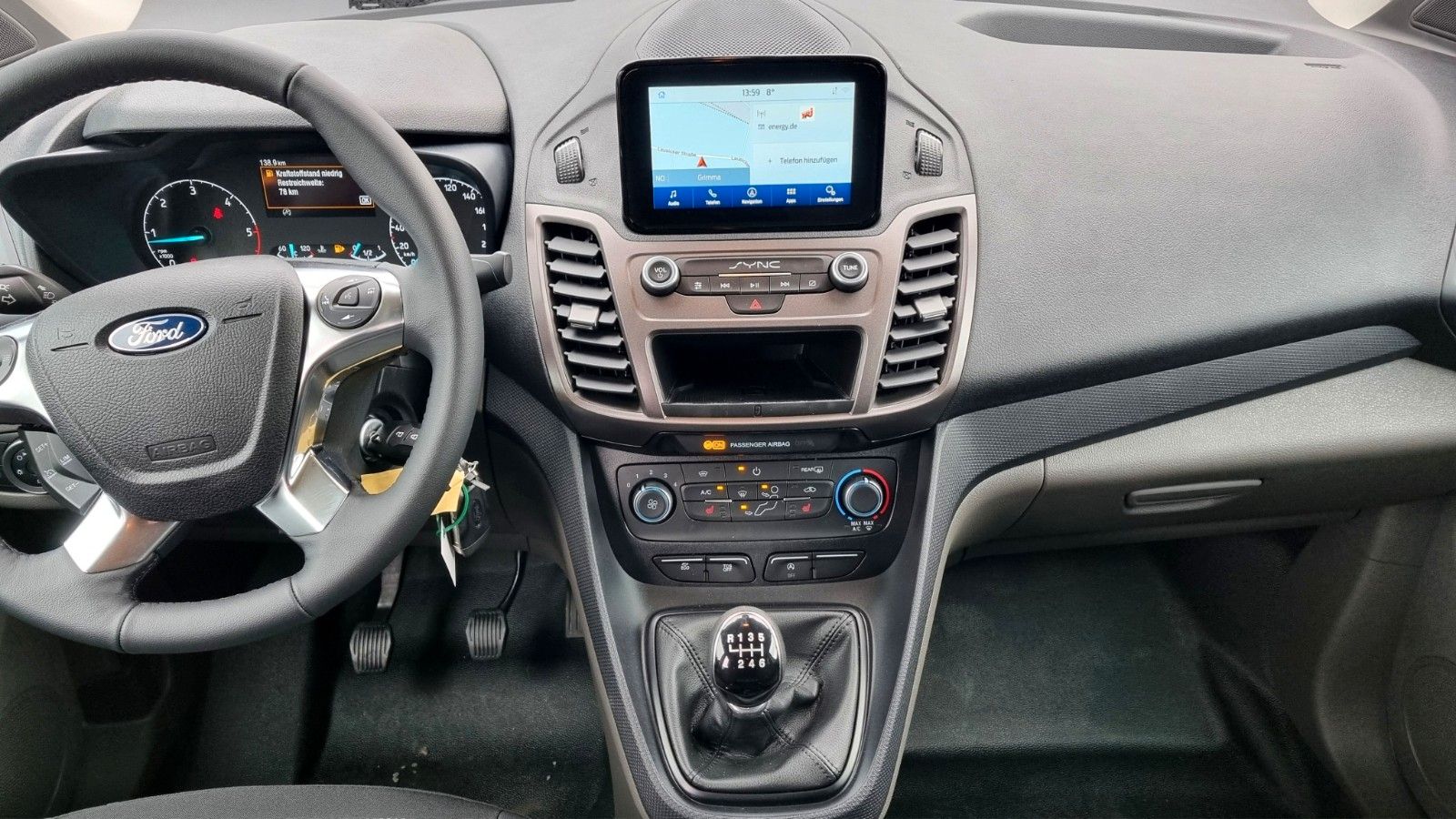 Fahrzeugabbildung Ford Transit Connect Kasten lang Trend