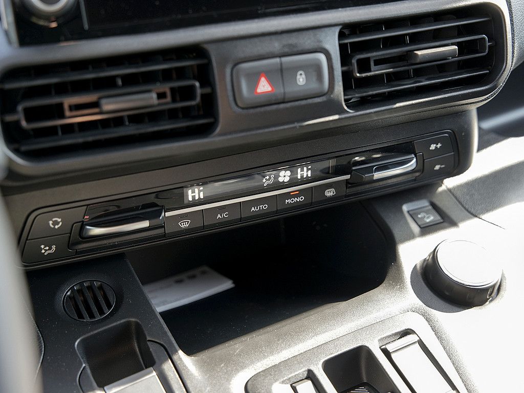Fahrzeugabbildung Fiat E-Doblo Kasten L2 KLIMAAUTOMATIK