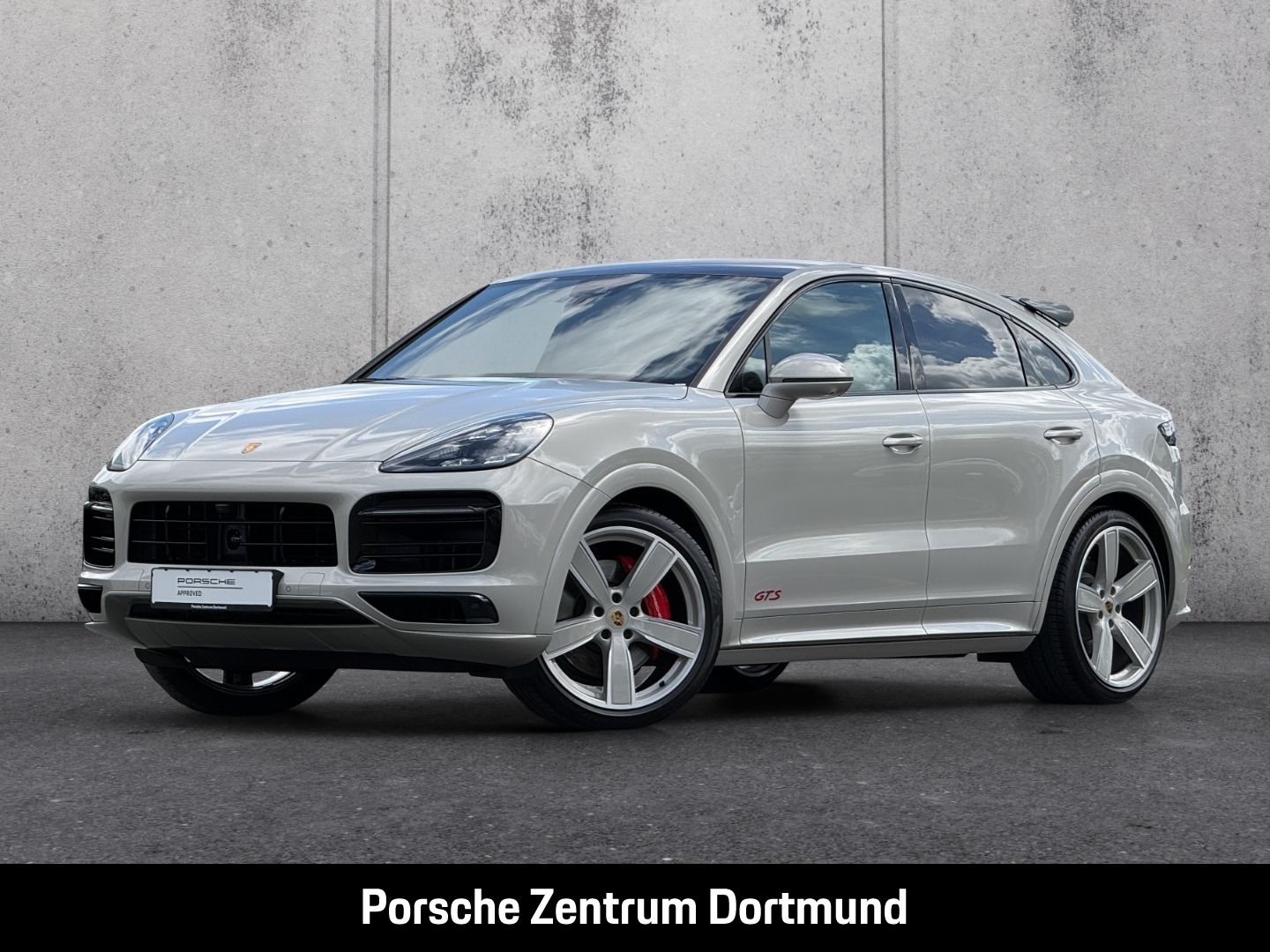 PORSCHE Cayenne GTS Coupe InnoDrive Sportabgas Panorama