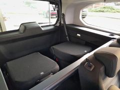 Fahrzeugabbildung Opel Combo-e Life XL Ultimate 7-Sitzer