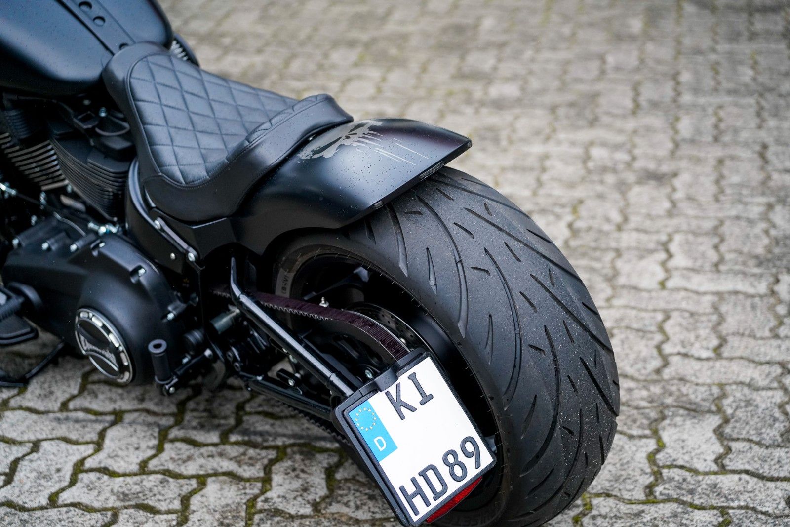Fahrzeugabbildung Harley-Davidson FLFBS Fat Boy 114 cui - All Black - Jekill - 260