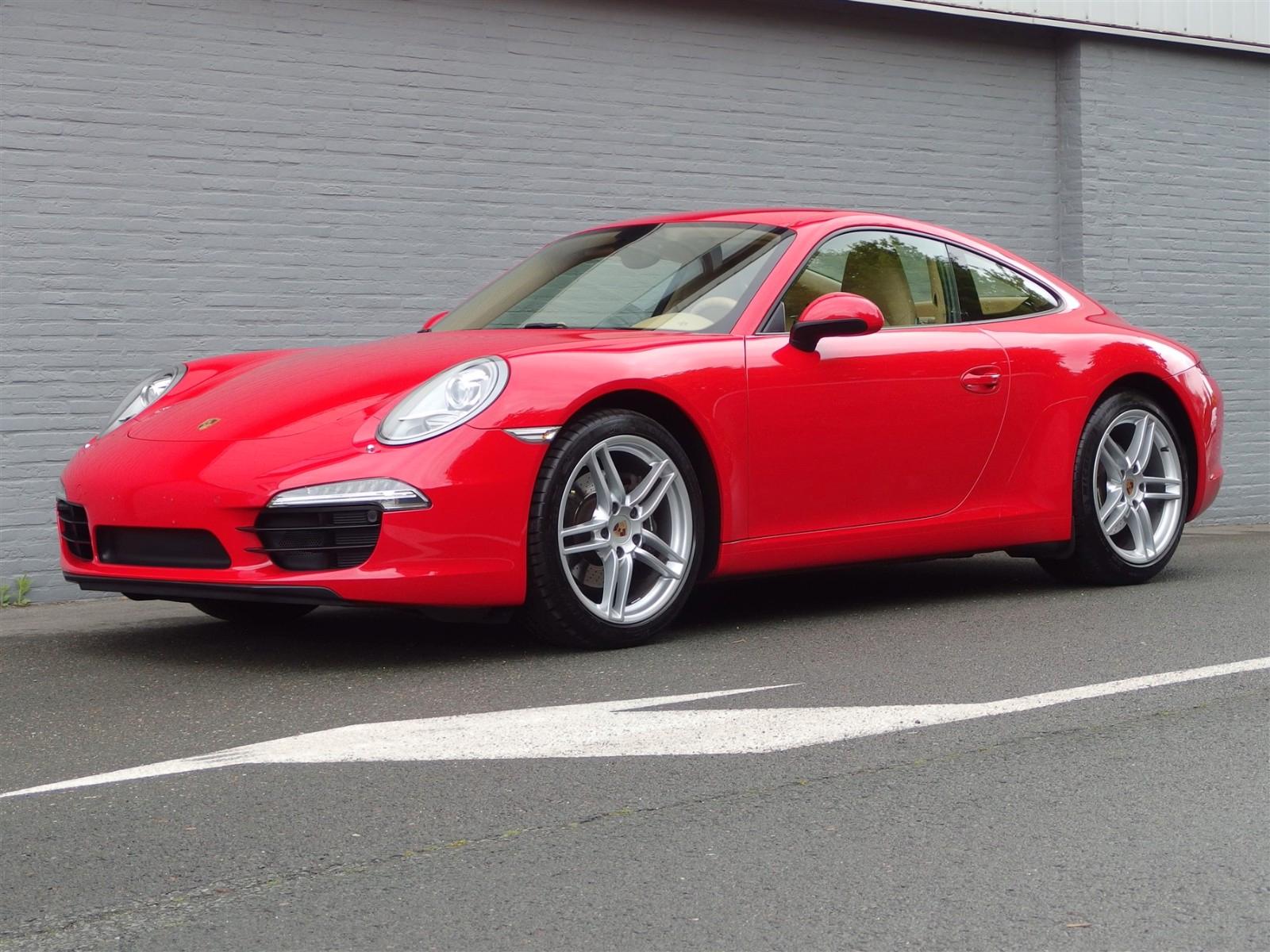 Porsche 911 Carrera (im schönen Indischrot)