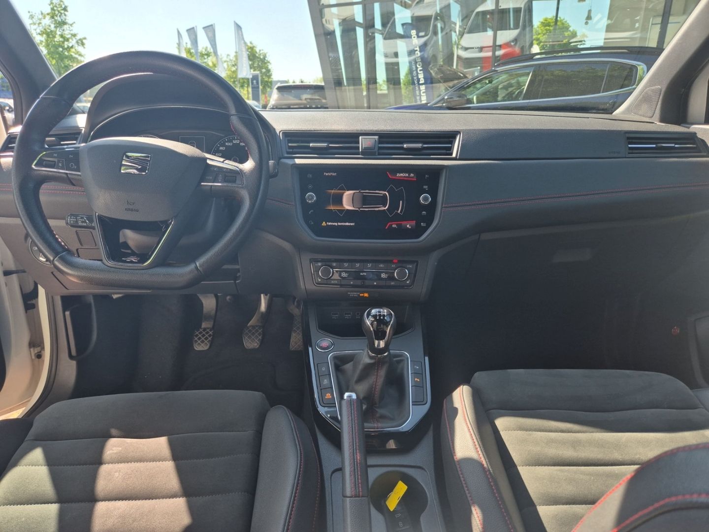 Fahrzeugabbildung SEAT Arona 1.0 TSI Navi Dig. Cockpit Soundsystem ACC