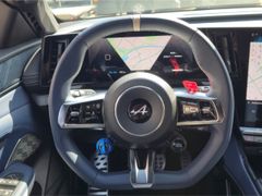 Fahrzeugabbildung A 390 GT Driving-Pack Forged Carbon Alcantara D
