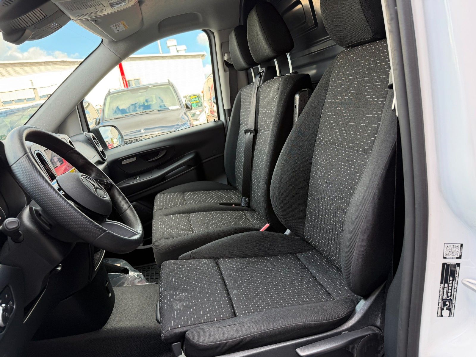 Fahrzeugabbildung Mercedes-Benz Vito 116 CDI 9G Extralang Klima MBUX