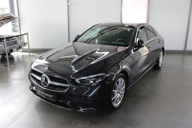 Vorschaubild von: Mercedes-Benz
C 180 Avantgarde MBUX LED Kamera DISTRONIC SHZ